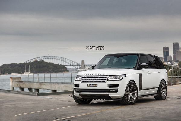 Фото дисков Strasse Wheels S6 Deep Concave Monoblock Сатиновый темный лак на Range Rover IV