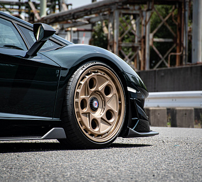 Фото дисков HRE 454 GTM на Lamborghini Aventador