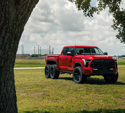 Фото дисков Vossen HF6-5 на Toyota Tundra III