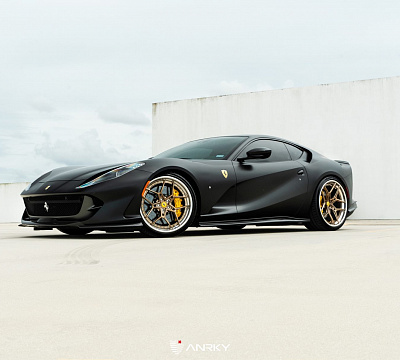 Фото дисков Anrky S3-X4 на Ferrari 812