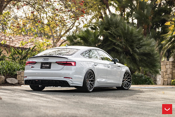 Фото дисков Vossen HF-2 Алмазная проточка на Audi A/S/RS 5 (F5)