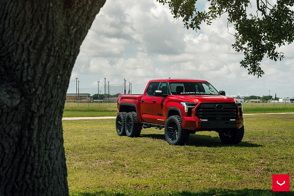 Фото дисков Vossen HF6-5 Черный сатин на Toyota Tundra III