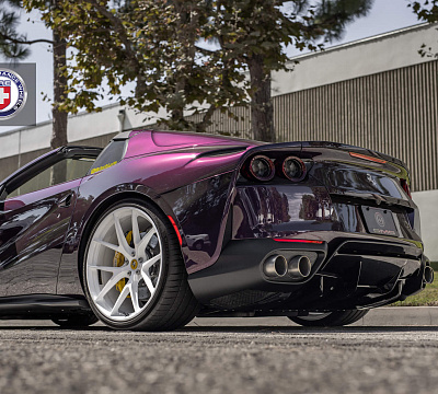 Фото дисков HRE P101 на Ferrari 812