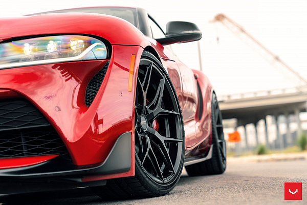 Фото дисков Vossen HF-5 Черный сатин на Toyota Supra A90