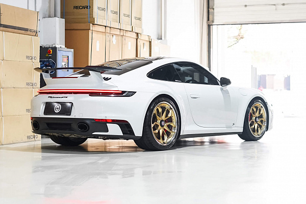 Фото дисков HRE S201H Сатиновое золото на Porsche 911 VIII