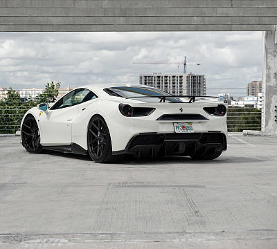 Фото дисков Vossen S21-01 на Ferrari 488