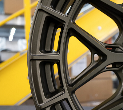 Vossen HFX-1 (6-Lug)