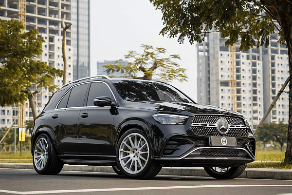 Фото дисков HRE 303M Глянцевый лак на Mercedes-Benz GLE II