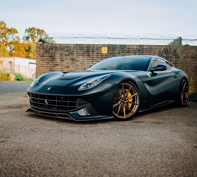 Фото дисков Vossen EVO-2R на Ferrari F12