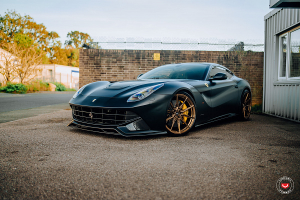 Фото дисков Vossen EVO-2R Глянцевое темное золото на Ferrari F12