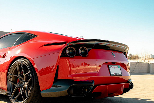Фото дисков Anrky S1-X4 Глянцевый темный лак на Ferrari 812