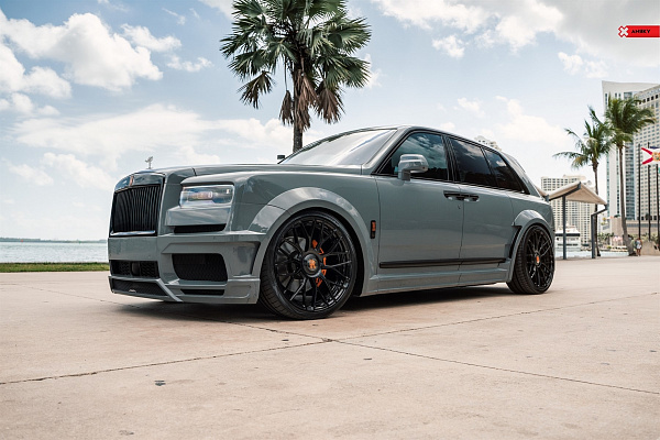 Фото дисков Anrky AN20 Черный глянец на Rolls-Royce Cullinan