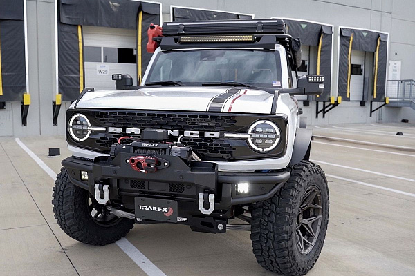 Фото дисков 4PLAY 4P06 Сатиновая темная бронза на Ford Bronco