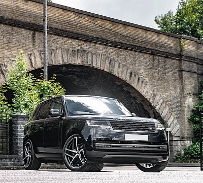 Фото дисков Kahn Type 52 RS на Range Rover V