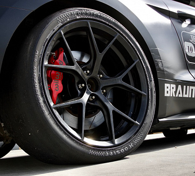 Фото дисков MRR FS06 на Ford Mustang VI