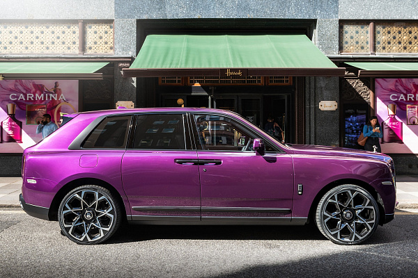Фото дисков Kahn Type 55 RS Алмазная проточка на Rolls-Royce Cullinan