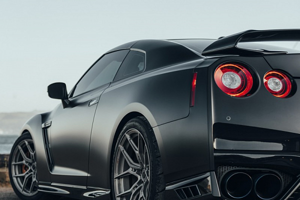 Фото дисков Brixton Forged CM5-R Сатиновый тонированный лак на Nissan GT-R