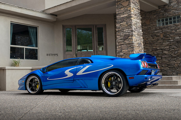 Фото дисков Strasse Wheels S5 Performance Черный глянец на Lamborghini Diablo
