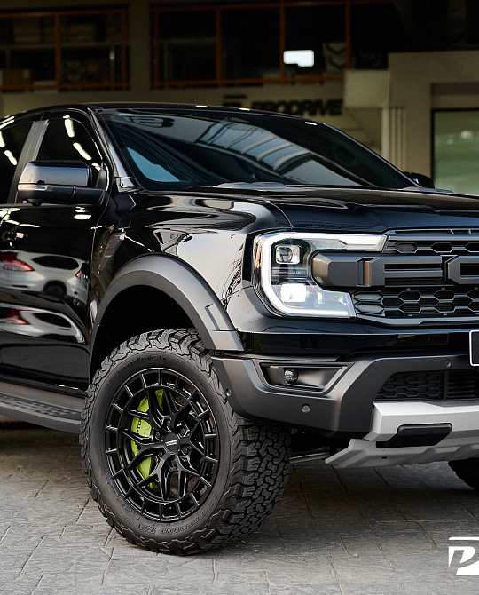 Фото дисков HFX-1 (6-Lug) Черный глянец на Ford Ranger T6.2