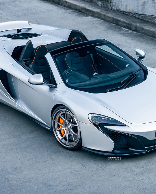 Фото дисков SM5R Deep Concave FS Сатиновый тонированный лак на McLaren 650S