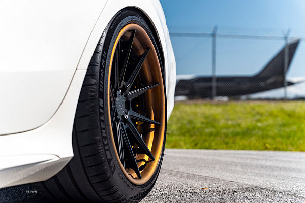 Фото дисков Strasse Wheels SV10M Deep Concave FS Черный сатин на Mercedes-Benz AMG GT I