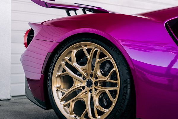 Фото дисков Brixton Forged PF14 R / RS Глянцевая шампань на Ford GT II