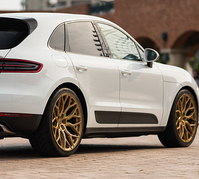 Фото дисков Vossen HF-2 на Porsche Macan I