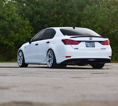 Фото дисков Vossen VFS-6 на Lexus GS IV
