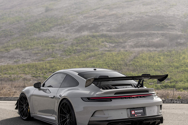 Фото дисков HRE S104SC Черный сатин на Porsche 911 VIII