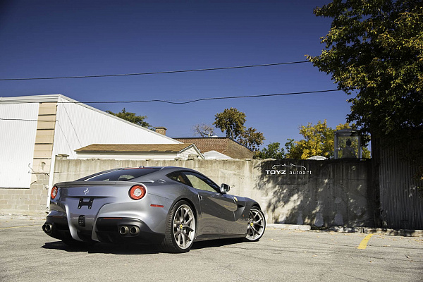 Фото дисков HRE S101 Глянцевый тонированный лак на Ferrari F12