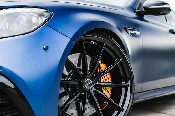 Фото дисков Brixton Forged R11-R Черный глянец на Mercedes-Benz E-Class (W213, S213, C238)