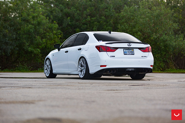Фото дисков Vossen VFS-6 Серебро на Lexus GS IV