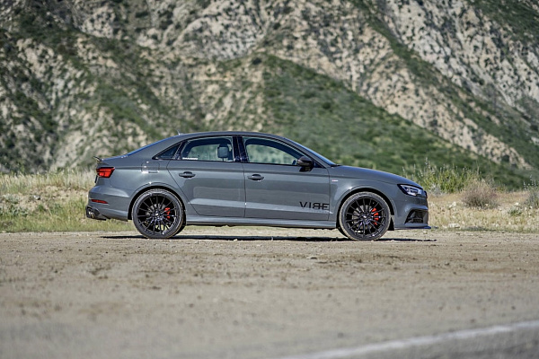 Фото дисков Savini BM16 Черный глянец на Audi A/S/RS 3 (8V)