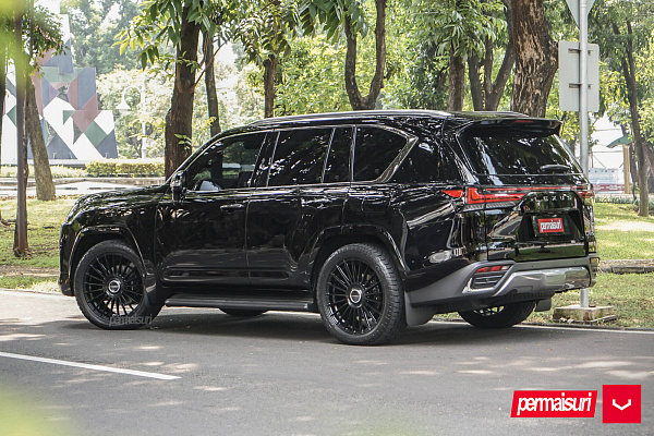 Фото дисков Vossen HF-8 Черный глянец на Lexus LX IV