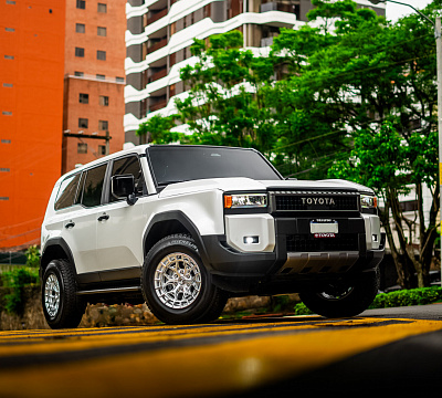 Фото дисков Vossen HFX-1 (6-Lug) на Toyota Land Cruiser Prado 250