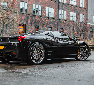 Фото дисков Vossen S21-02 на Ferrari 458