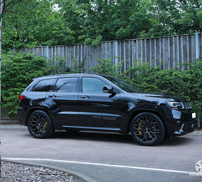 Фото дисков Vossen S17-01 на Jeep Grand Cherokee IV