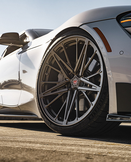 Фото дисков M-X6 Сатиновая бронза на Toyota Supra A90