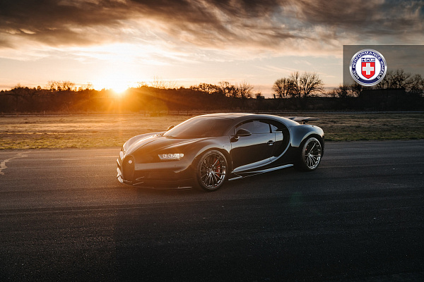 Фото дисков HRE P103 Глянцевый темный лак на Bugatti Chiron