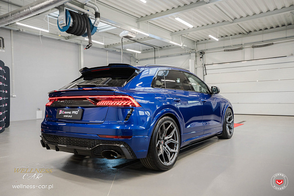 Фото дисков Vossen EVO-3R Глянцевый графит на Audi Q8