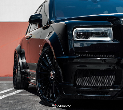 Фото дисков Anrky RF-282 на Rolls-Royce Cullinan