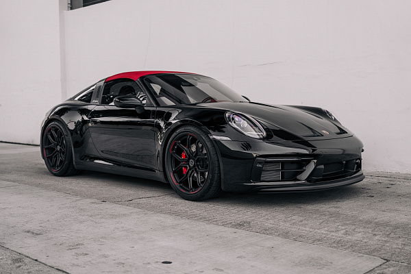 Фото дисков Brixton Forged CM5-RS Черный матовый на Porsche 911 VIII