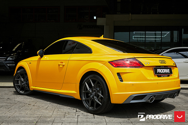Фото дисков Vossen HF-5 Сатиновый графит на Audi TT (8S)