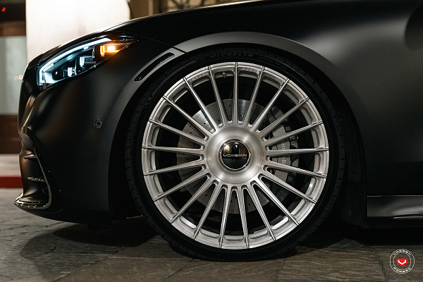 Фото дисков Vossen S17-13 Глянцевый лак на Mercedes-Benz S-Class (W223)