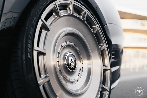 Фото дисков Vossen UV-7 Глянцевый тонированный лак на Rolls-Royce Ghost II