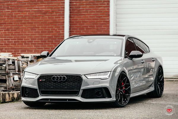 Фото дисков Vossen S17-01 Черный глянец на Audi A/RS 7 (4G)