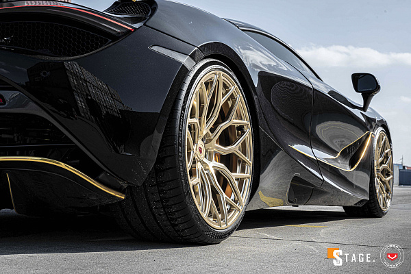 Фото дисков Vossen S17-01 Глянцевое золото на McLaren 720S
