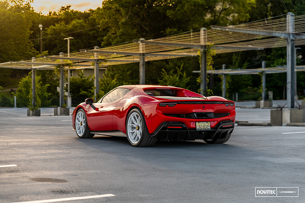 Фото дисков NOVITEC NF11 Белый глянец на Ferrari 296