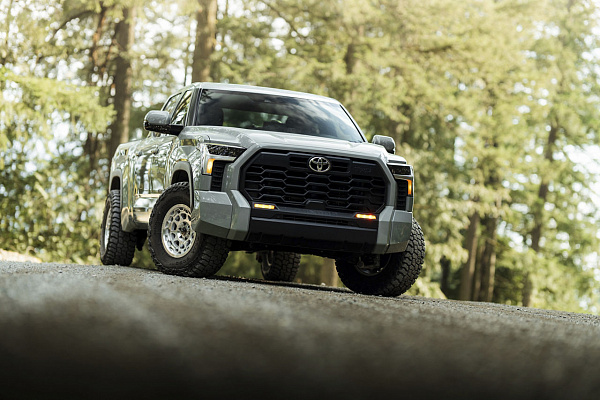 Фото дисков Black Rhino CONGO  на Toyota Tundra III