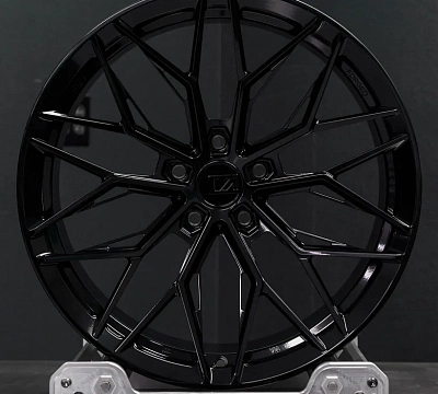 Variant Alloy MAXIM